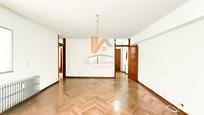 Living room of Apartment for sale in Santiago de Compostela 