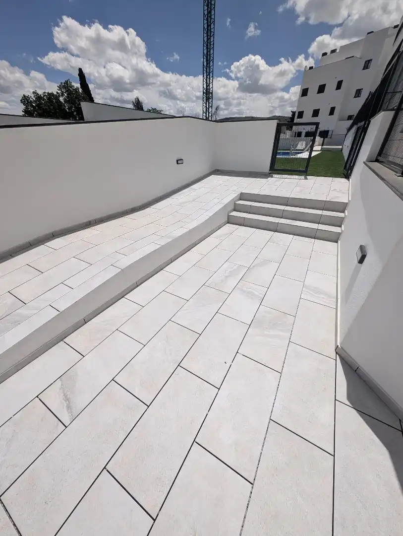 Terrasse von Wohnung zum Verkauf in Lucena mit Klimaanlage, Heizung und Abstellraum