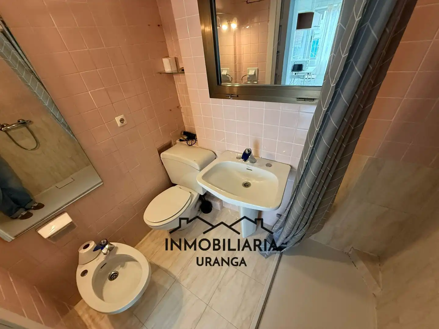 Piso en venta en Laredo con Calefacción y Terraza