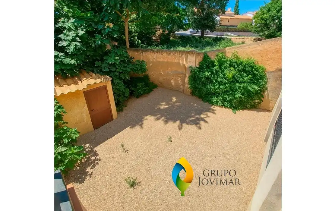 Jardí de Planta baixa en venda en Guadix amb Jardí privat, Parquet i Terrassa