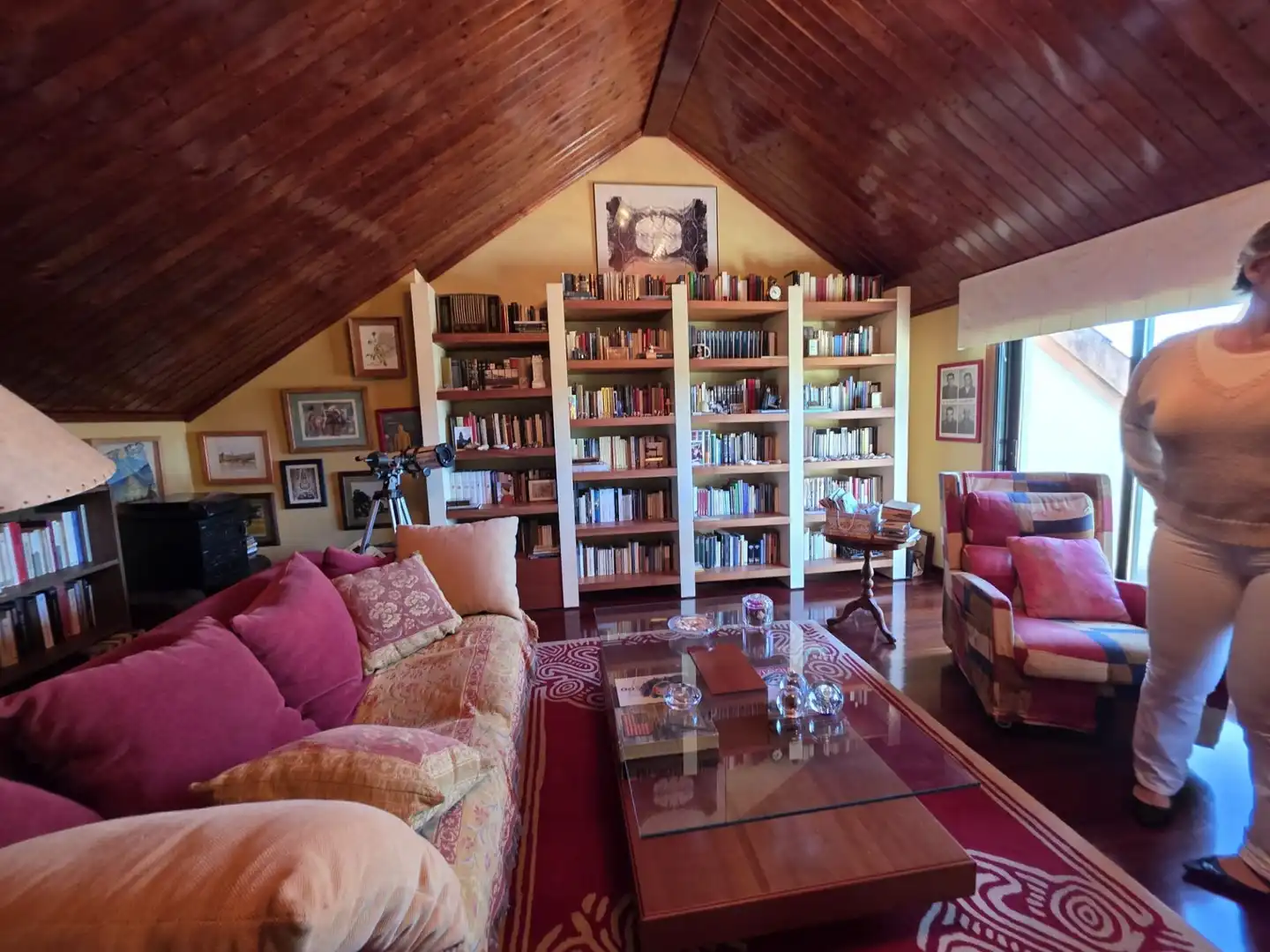 Sala de estar de Casa adosada en venta en Ponteareas con Calefacción, Jardín privado y Terraza