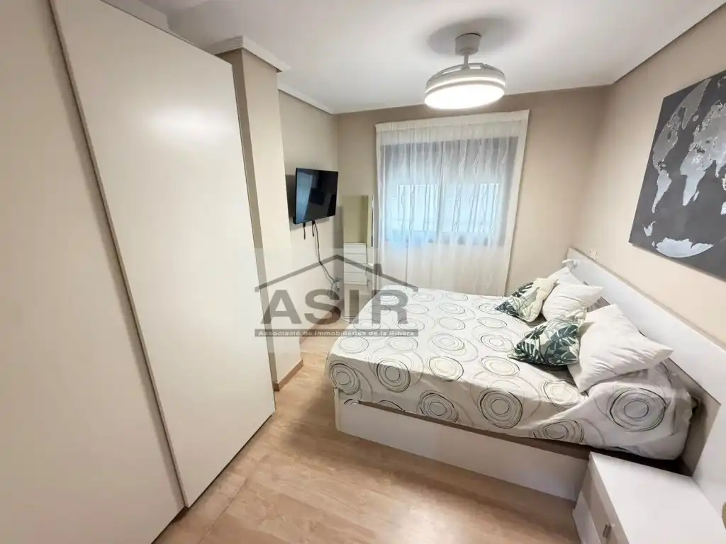 Habitación de Piso en venta en Alzira con Terraza