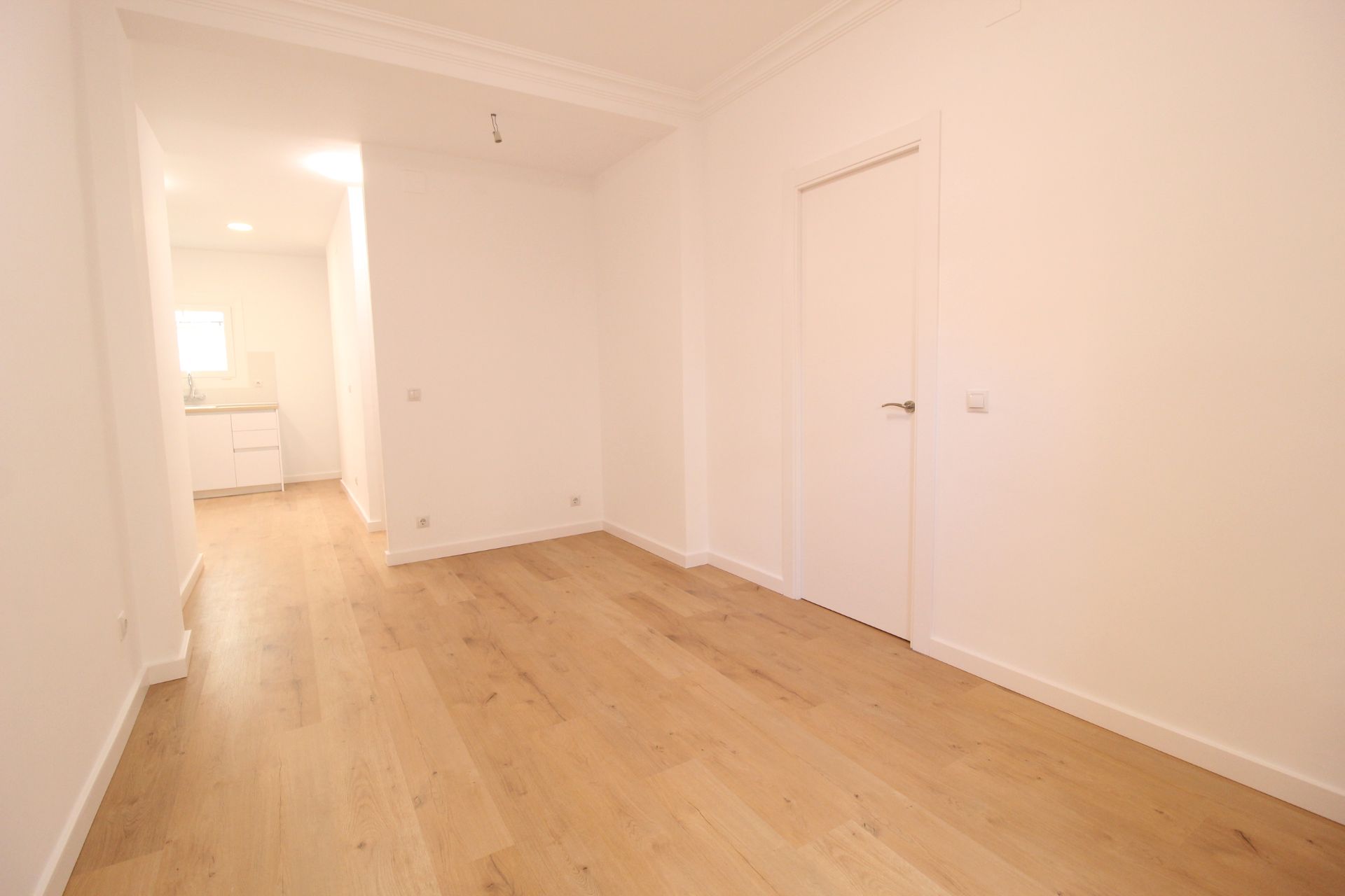 Flat for sale in  Barcelona Capital  with Terrace, Oven and Microwave