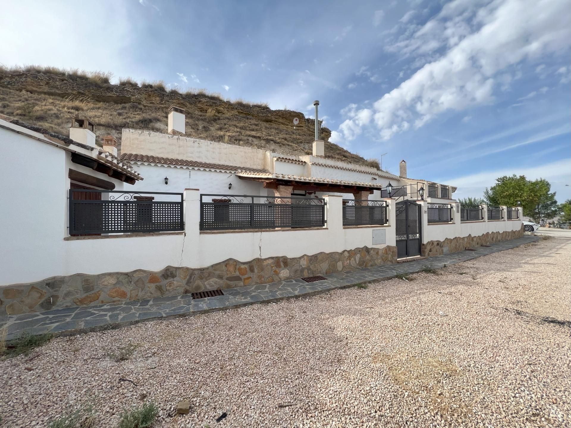 Vista exterior de Finca rústica en venda en Galera amb Calefacció, Jardí privat i Terrassa