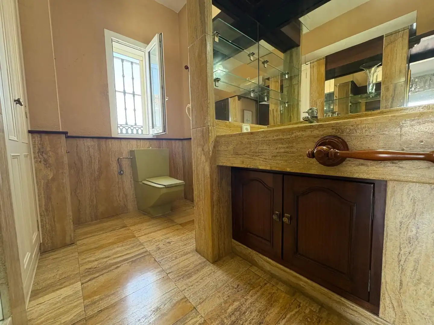 Bathroom of Houses for sale in Algeciras  with Air Conditioner, Private garden and Terrace