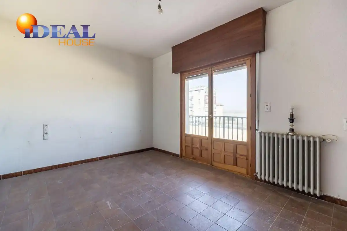 Casa rústica amb piscina en venda a Santa Fe, imagen 19