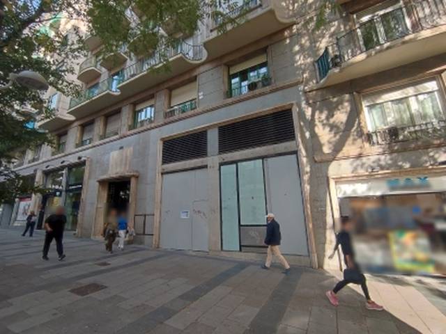 Local comercial en Venta en C/ Alcalá en Fuente del Berro