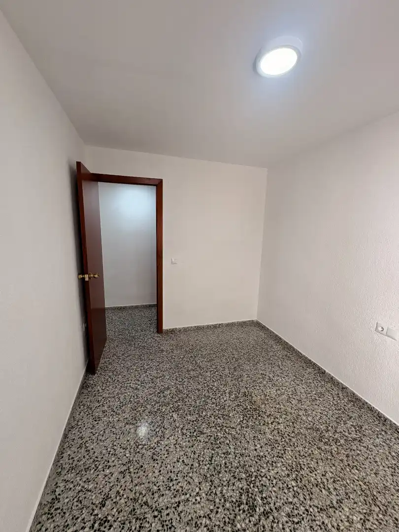 Flat for rent in Gandia  with Furnished, Oven and Washing machine