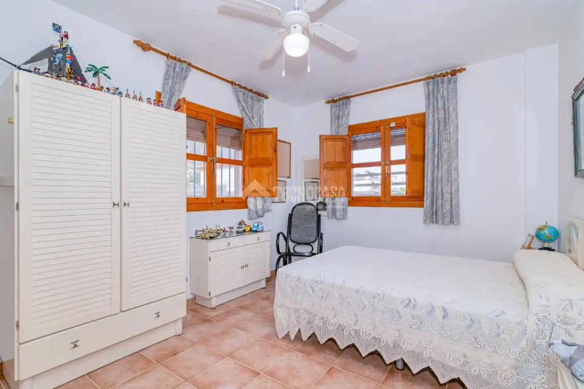 Bedroom of Houses for sale in Loja  with Air Conditioner, Terrace and Balcony