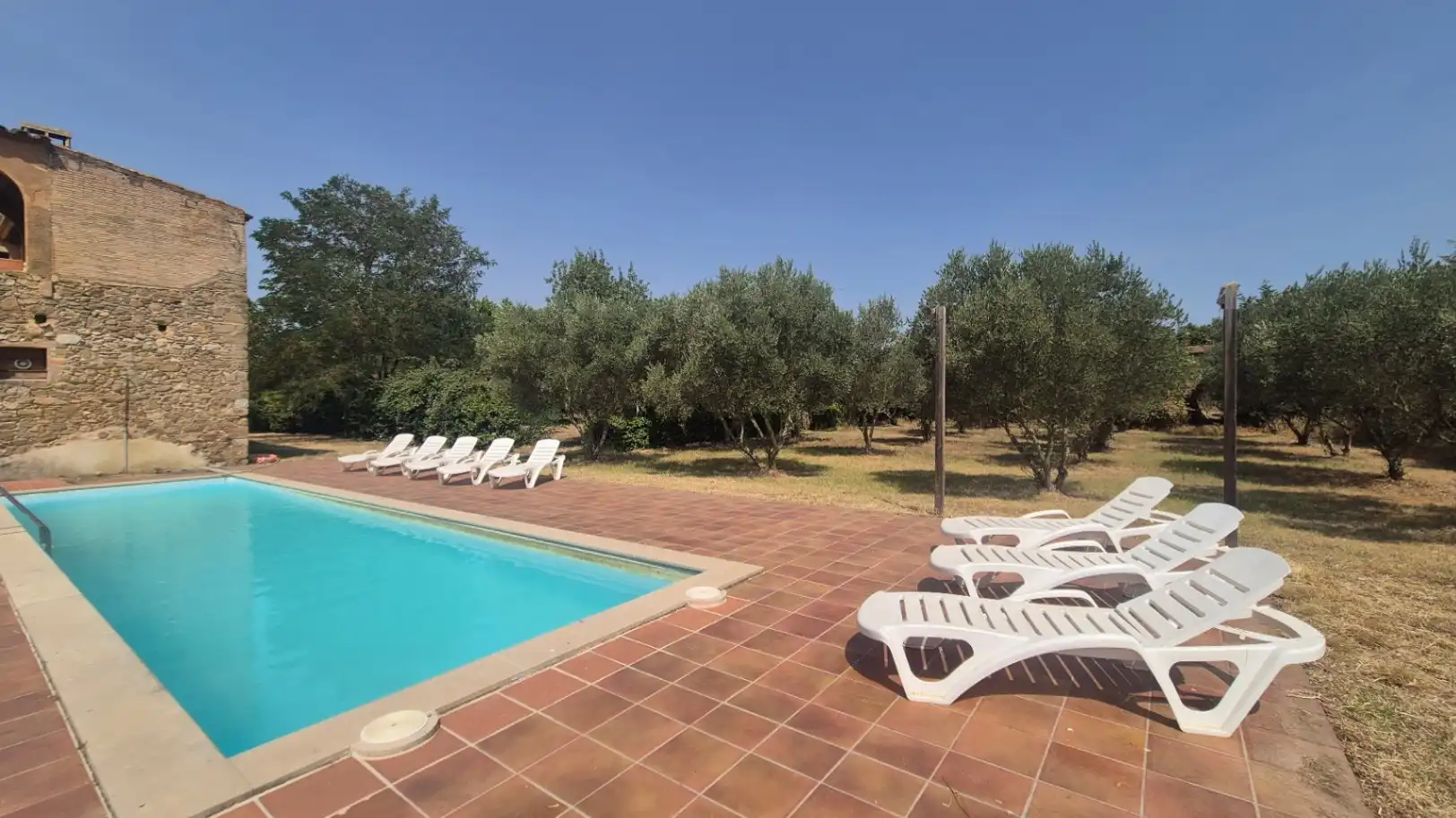 Piscina de Finca rústica en venda en Verges amb Calefacció, Jardí privat i Terrassa