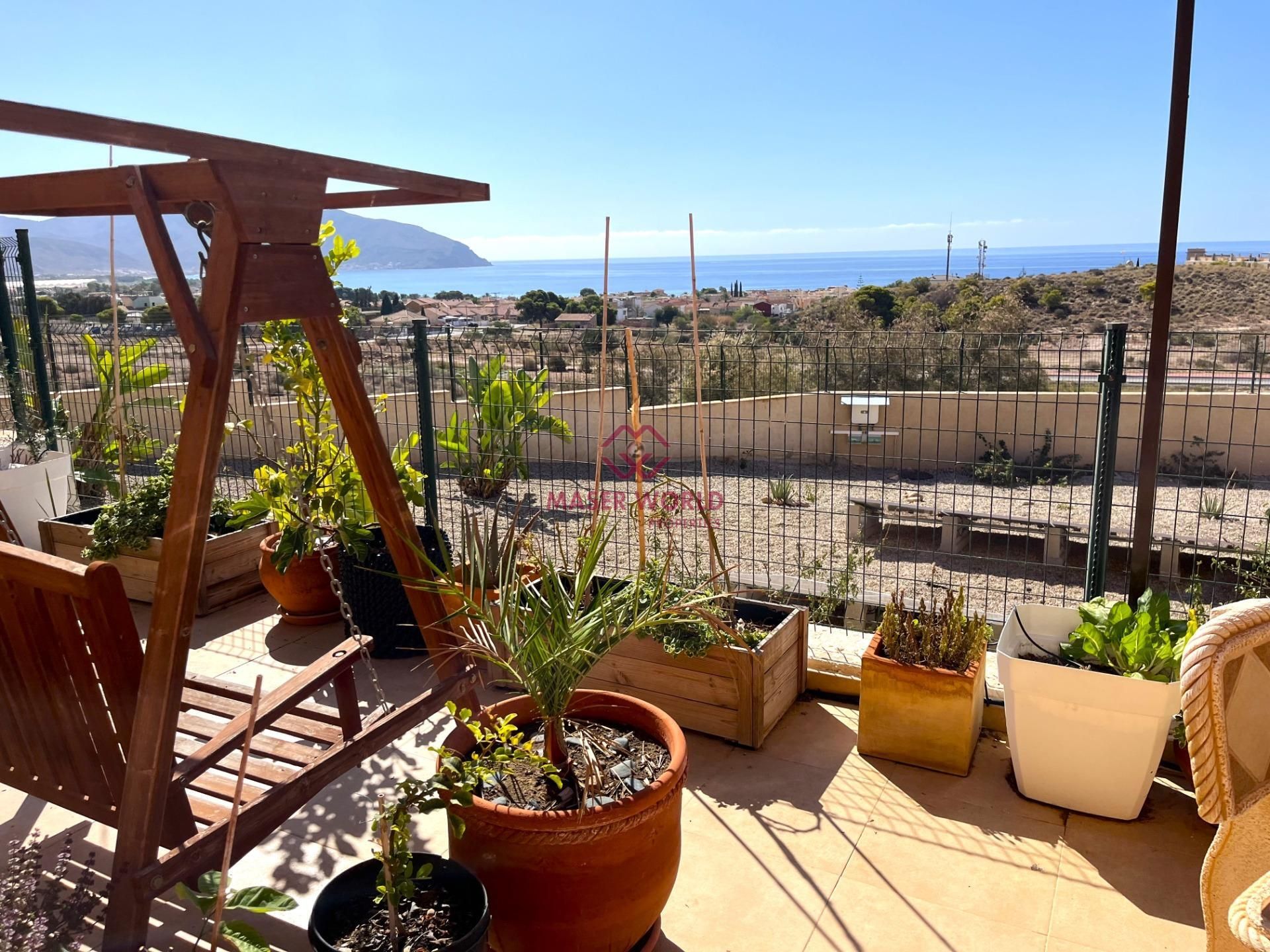 Vista exterior de Apartament en venda en Cartagena amb Aire condicionat, Jardí privat i Terrassa