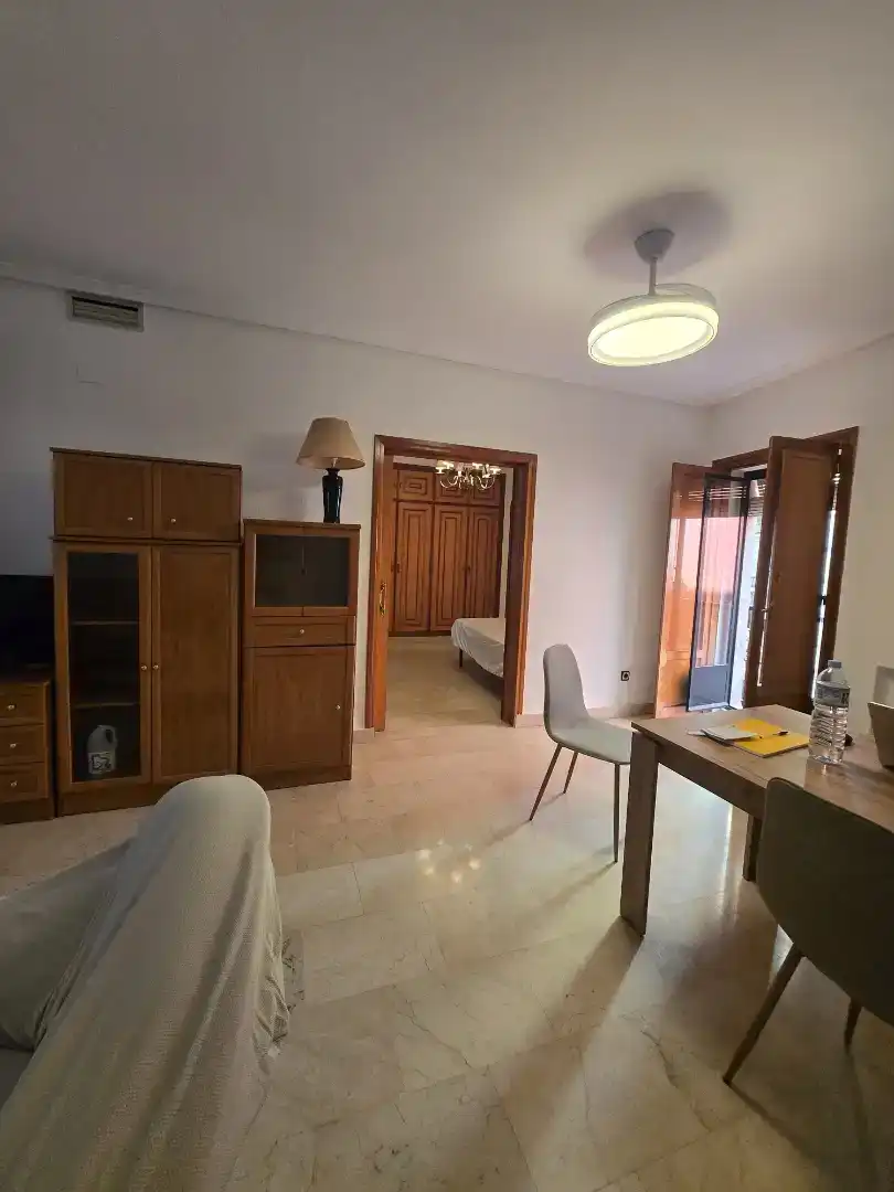 Living room of Flat for rent in Plasencia  with Storage room, Furnished and Oven