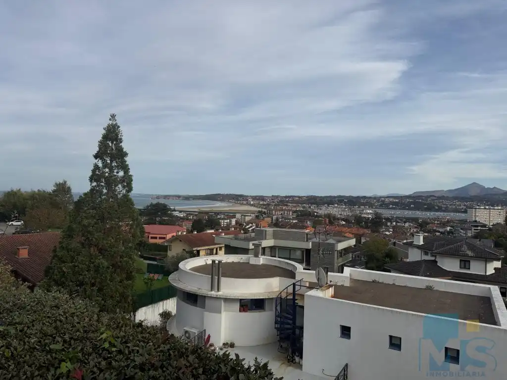 Vista exterior de Casa o xalet en venda en Hondarribia