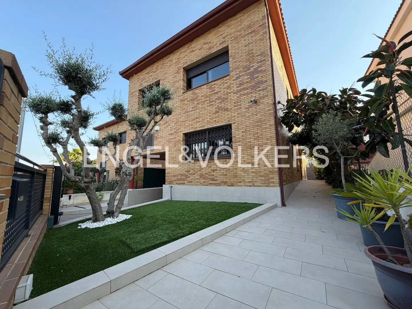 Exterior view of Houses for sale in Pineda de Mar  with Air Conditioner, Heating and Private garden