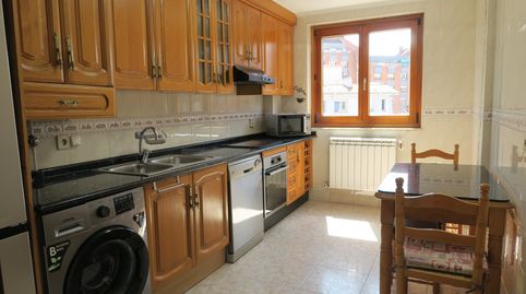 Foto 2 de Piso en venta en Avenida de Cervantes, Centro, Avilés
