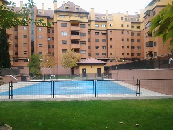 Swimming pool of Flat for rent in Alcalá de Henares  with Heating, Terrace and Storage room