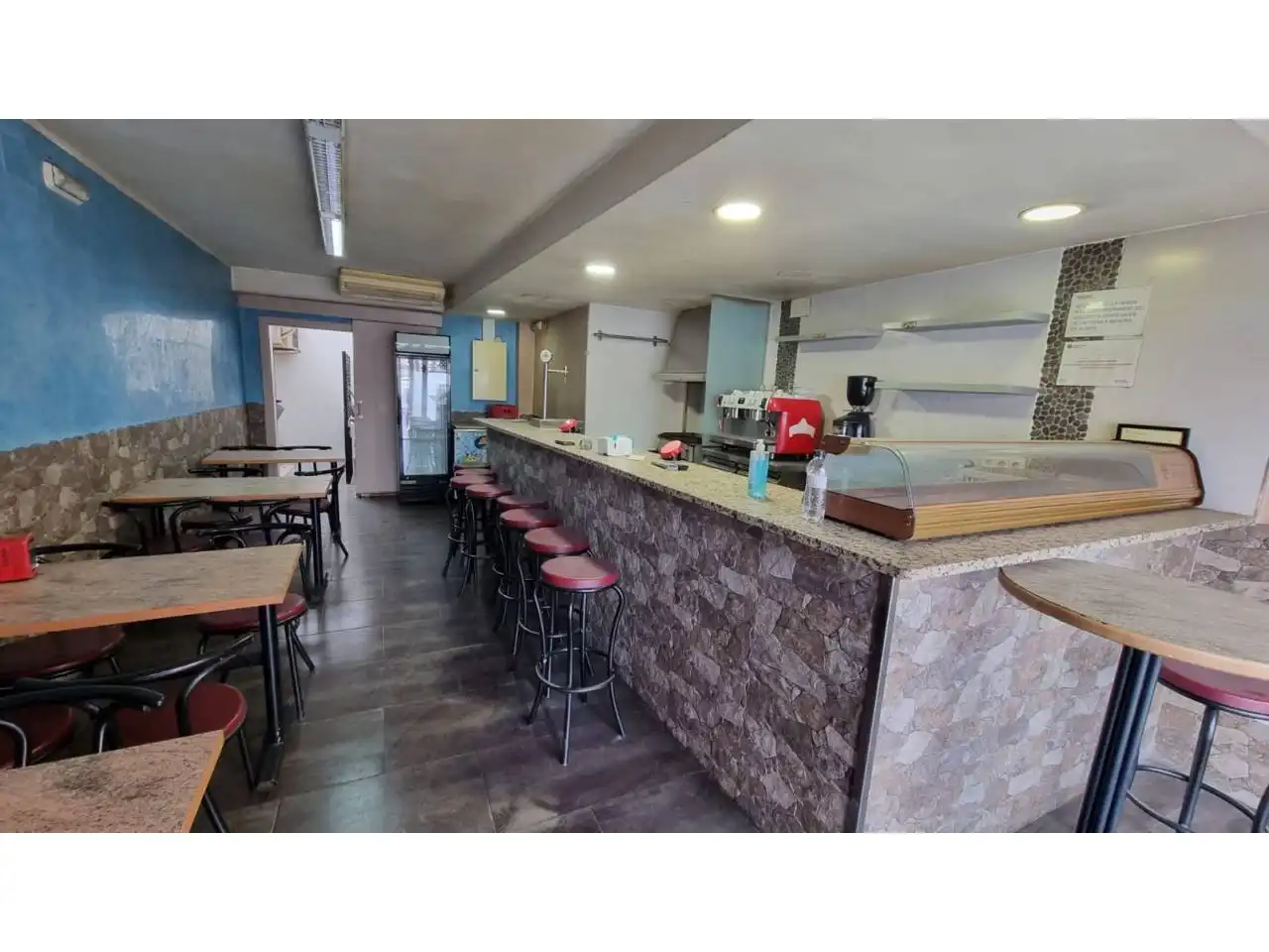 Local comercial en venda a Calle ESTEVE GARRELL 2, imagen 2