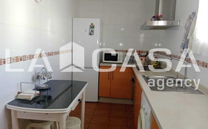 Kitchen of Flat for sale in Dos Hermanas  with Balcony