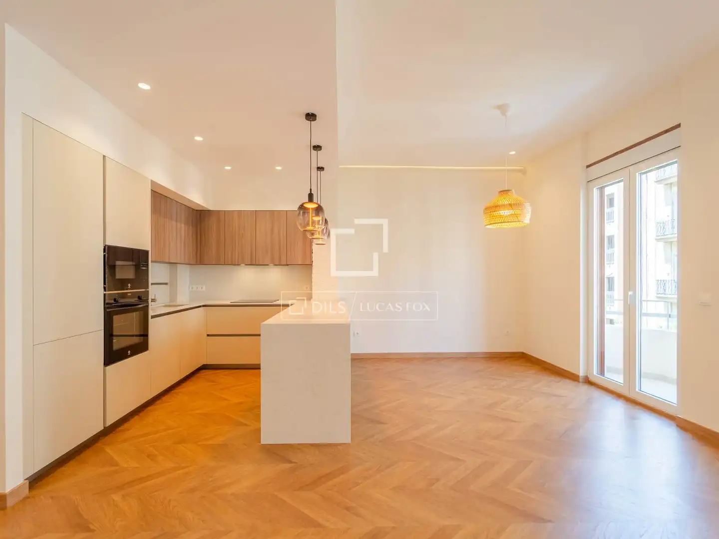Cuina de Pis de lloguer en Valencia amb Aire condicionat, Calefacció i Parquet