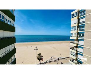 Bedroom of Flat for sale in  Cádiz Capital  with Air Conditioner and Storage room