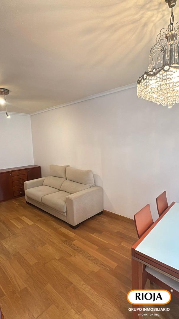 Living room of Flat for sale in Vitoria - Gasteiz  with Heating, Storage room and Furnished