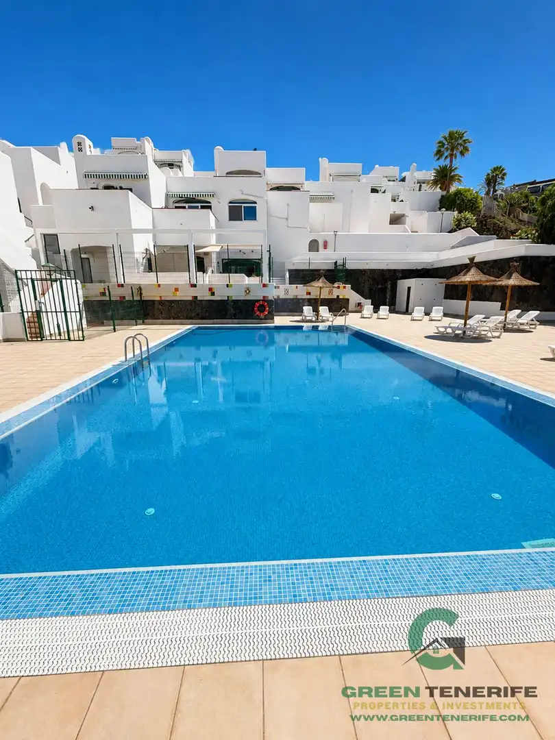Swimming pool of Flat for sale in Adeje  with Terrace, Swimming Pool and Balcony