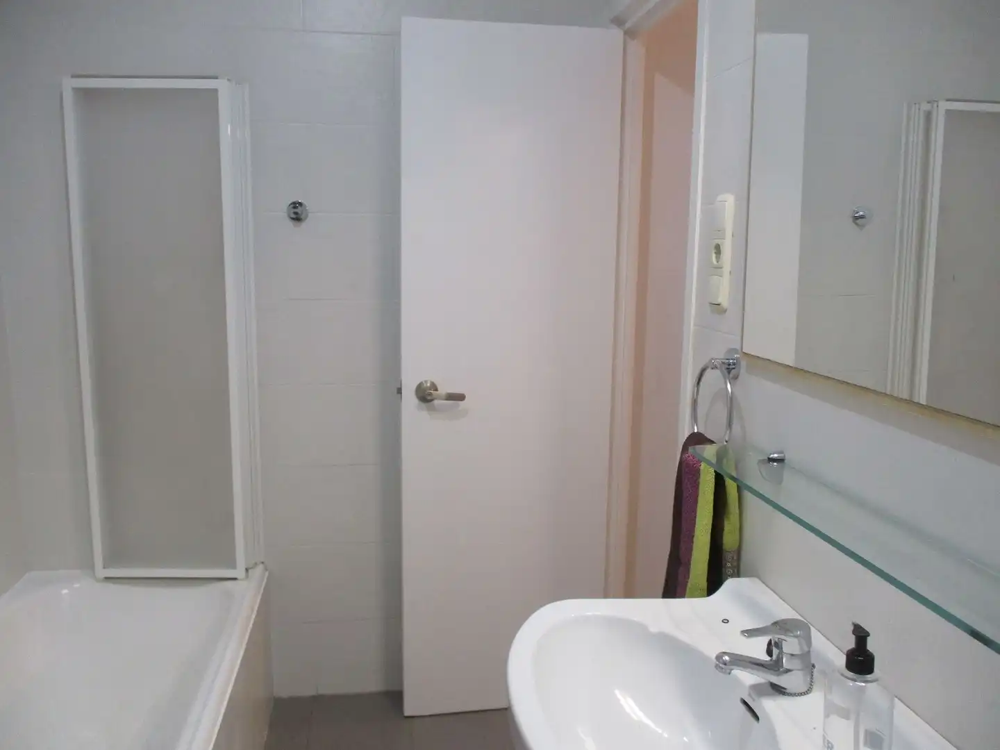Bathroom of Flat for rent in Donostia - San Sebastián   with Heating and Furnished