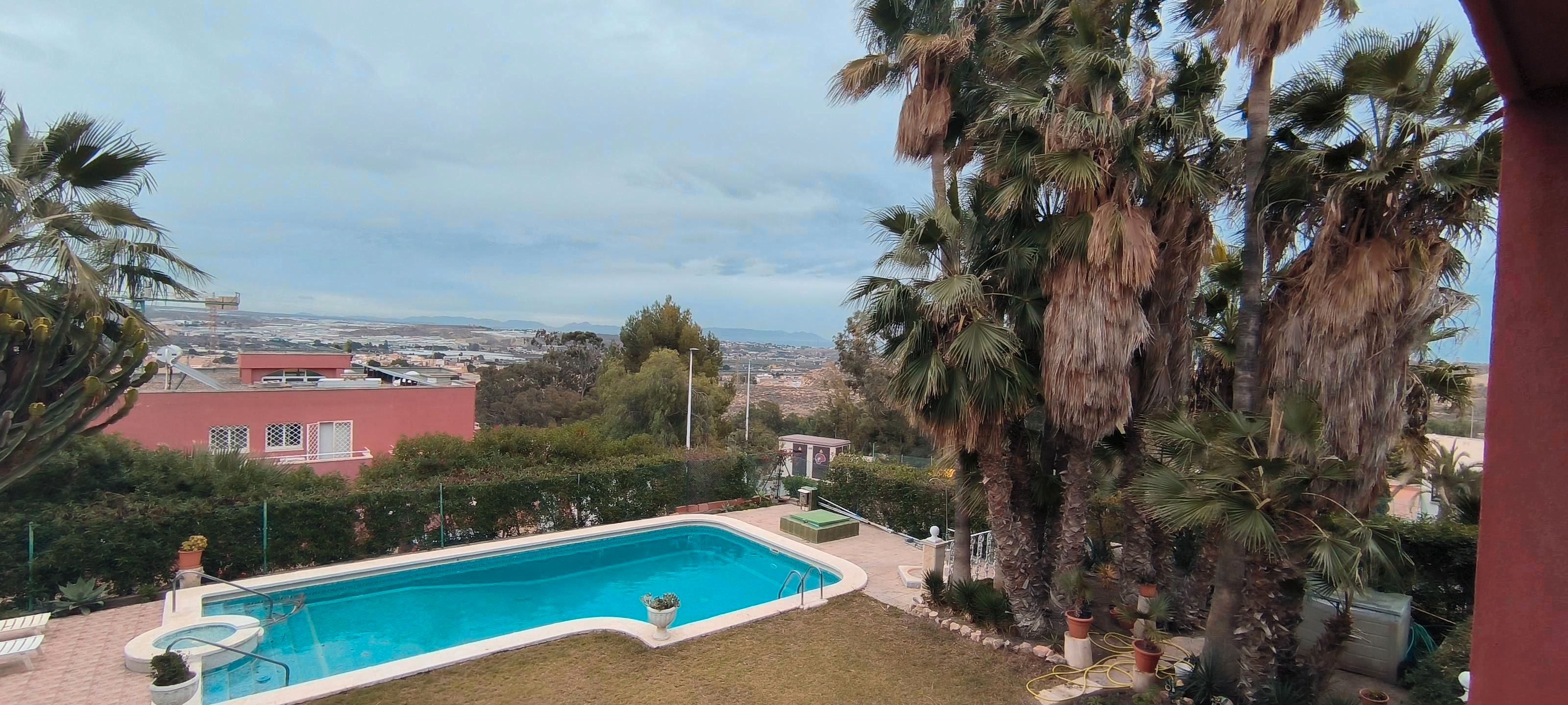 Single-family semi-detached for sale in Huércal de Almería
