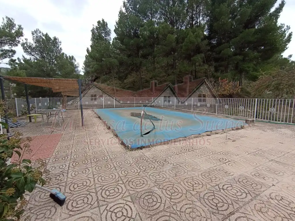 Piscina de Finca rústica en venda en Petrer