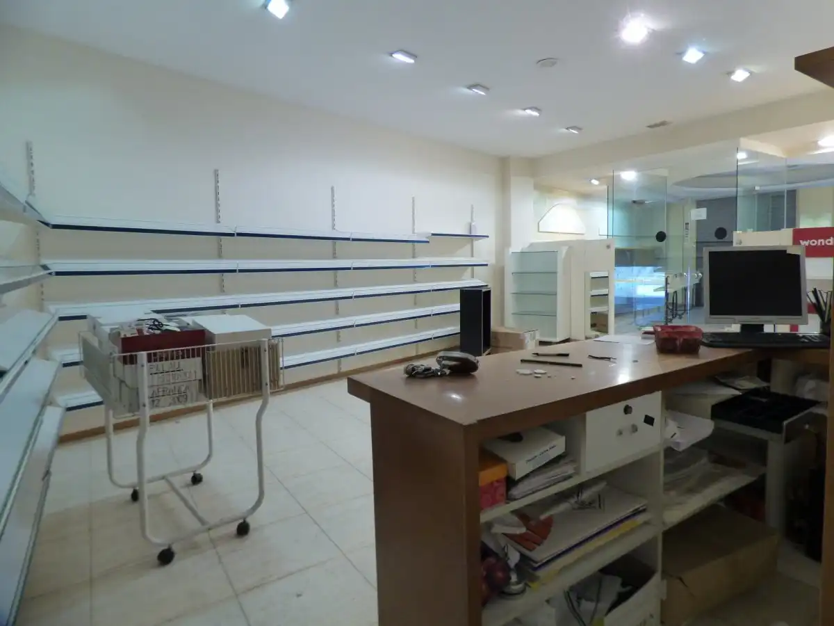 Locale commerciale in vendita a Vilanova del Camí, imagen 11