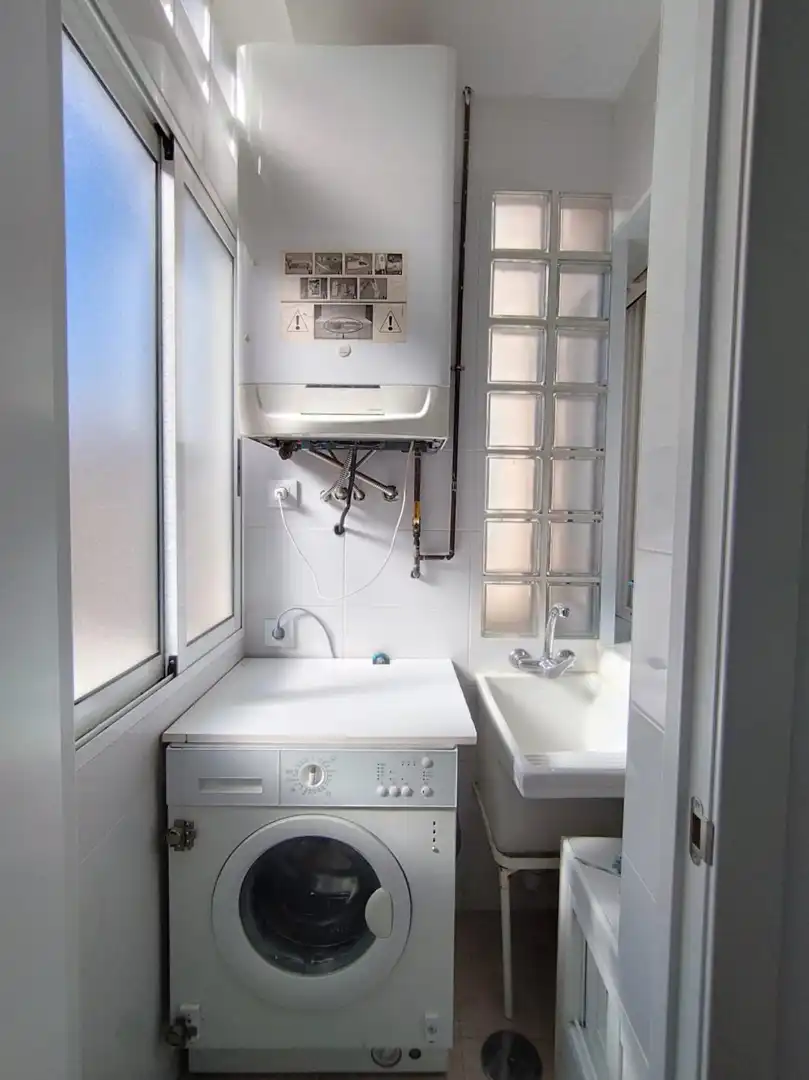 Baño de Piso de alquiler en Murcia con Aire acondicionado, Calefacción y Amueblado