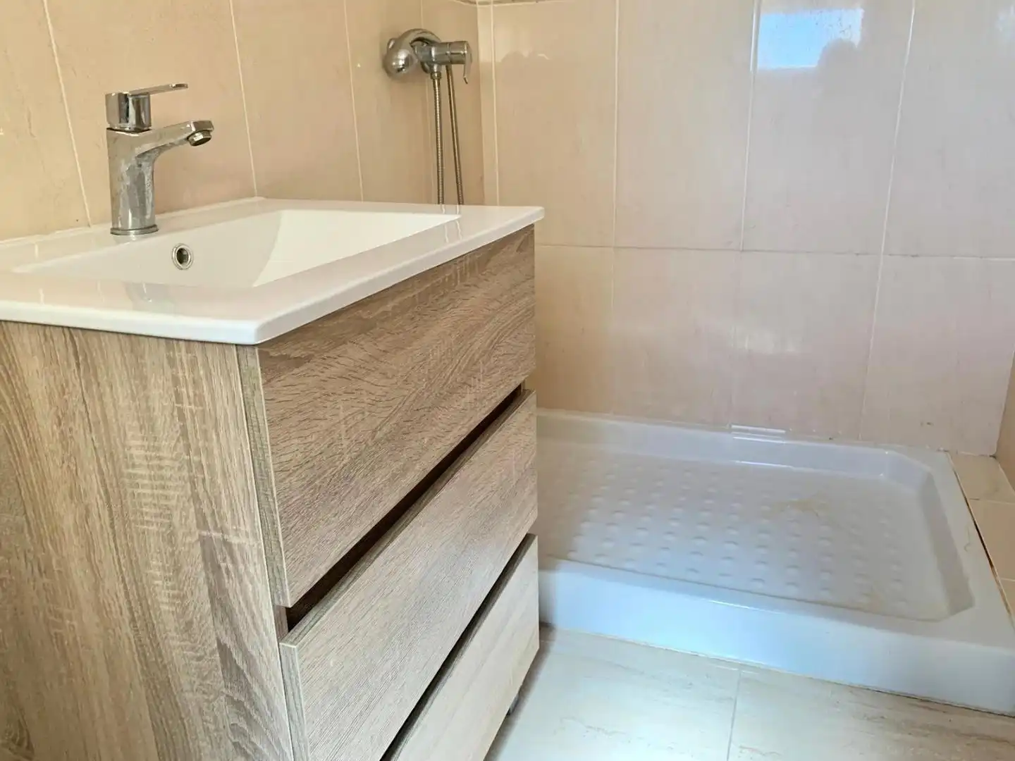 Bany de Àtic en venda en Deltebre amb Terrassa