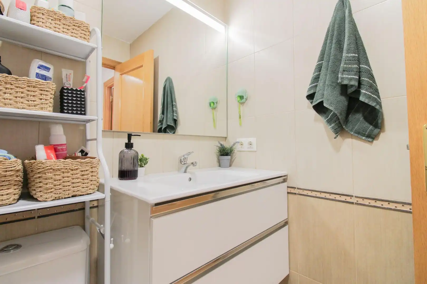 Badezimmer von Wohnung zum Verkauf in Benaguasil mit Klimaanlage und Alarm