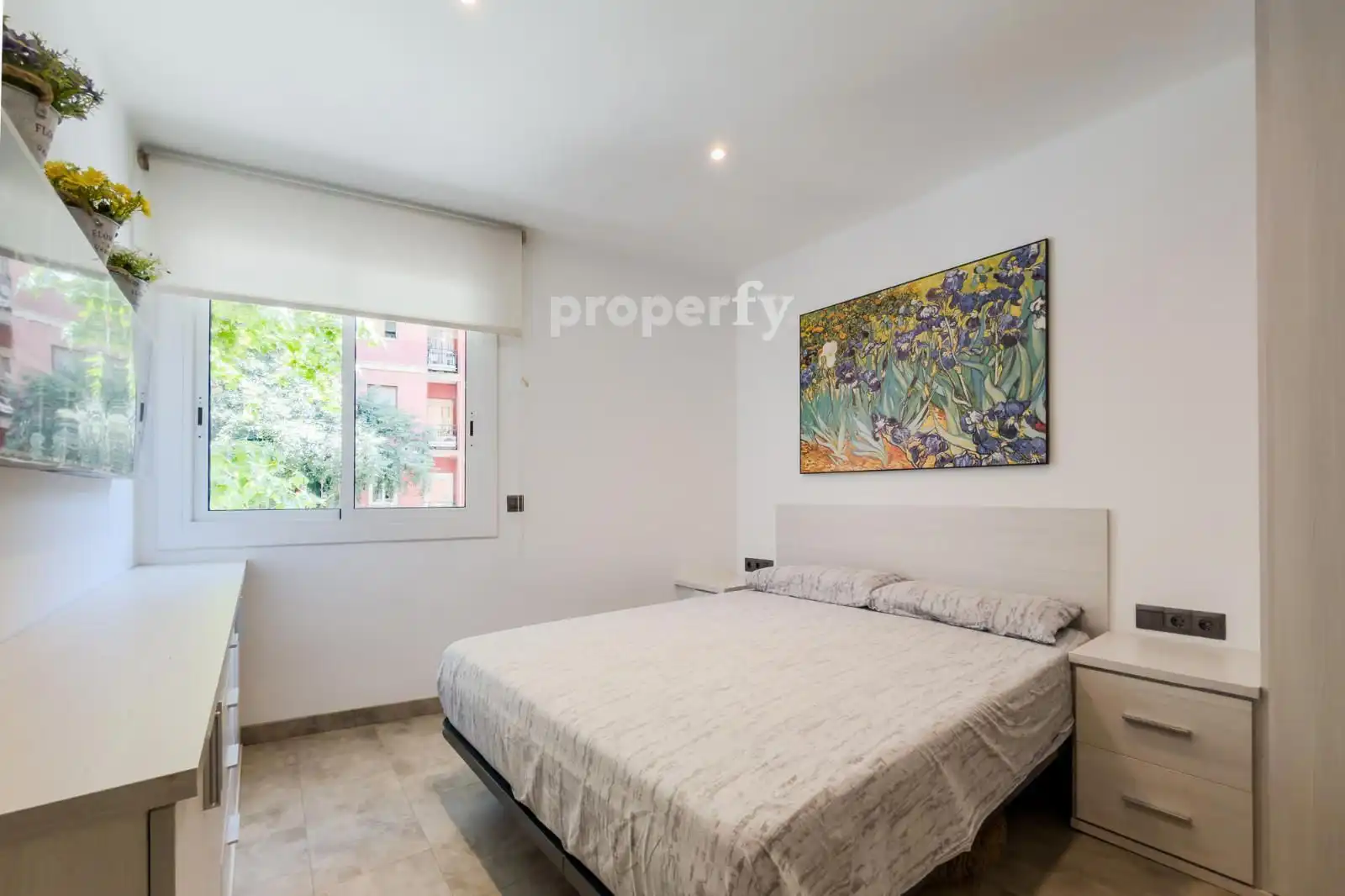 Piso en venta en Provença, El Camp de l'Arpa del Clot