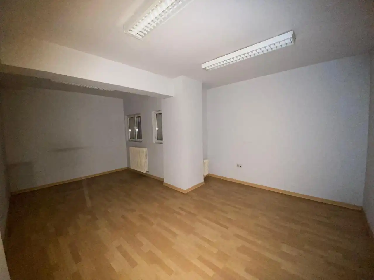 Oficina de lloguer a Calle Doctor Fleming 4 1º B 3 24009 Leon, Crucero