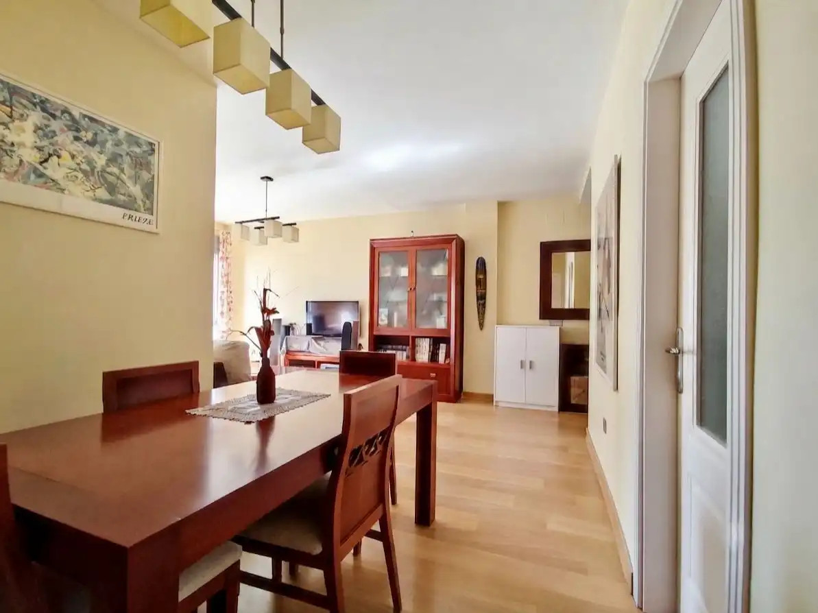 Comedor de Piso en venta en Mairena del Aljarafe con Aire acondicionado