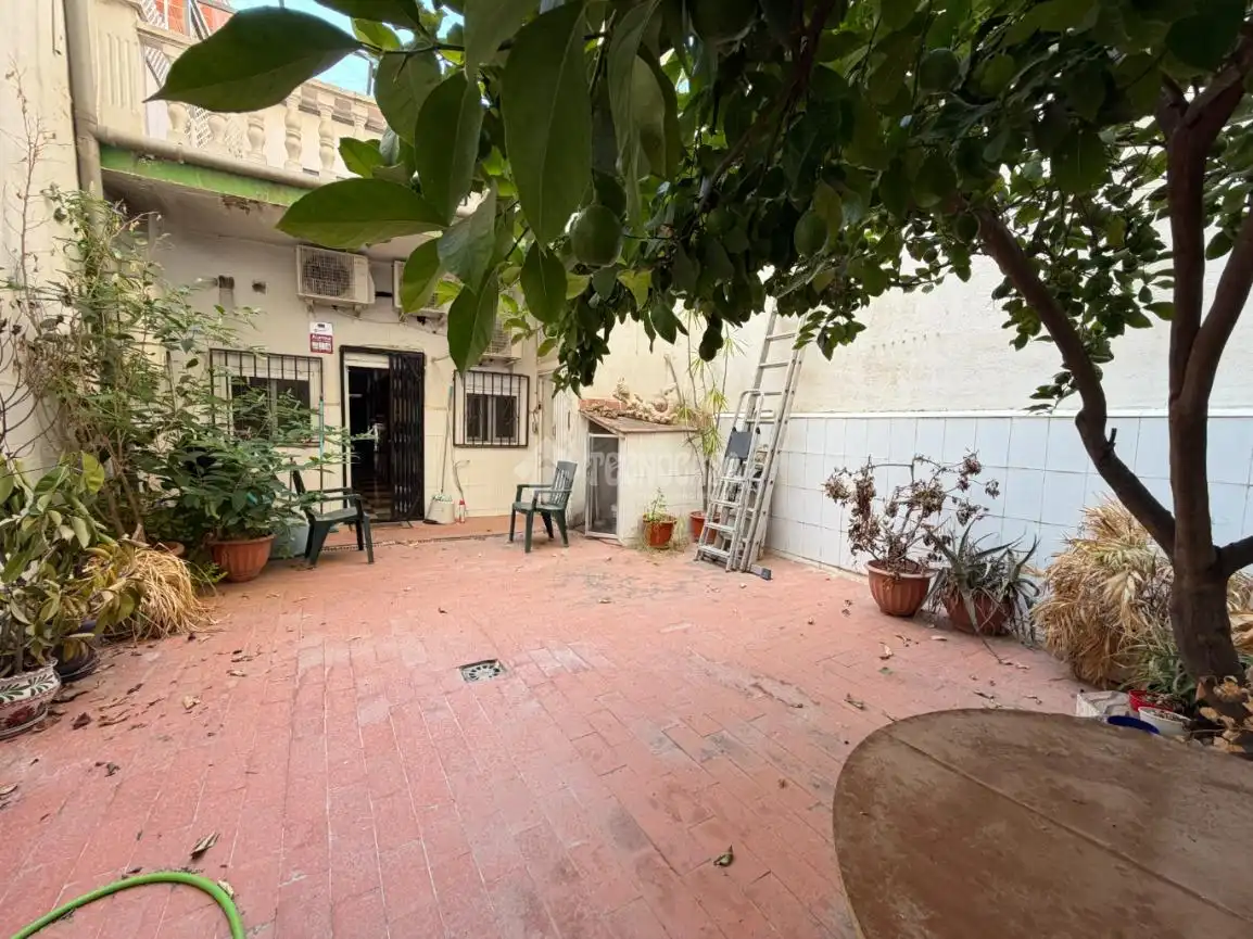Terraza de Casa adosada en venta en Xirivella con Aire acondicionado