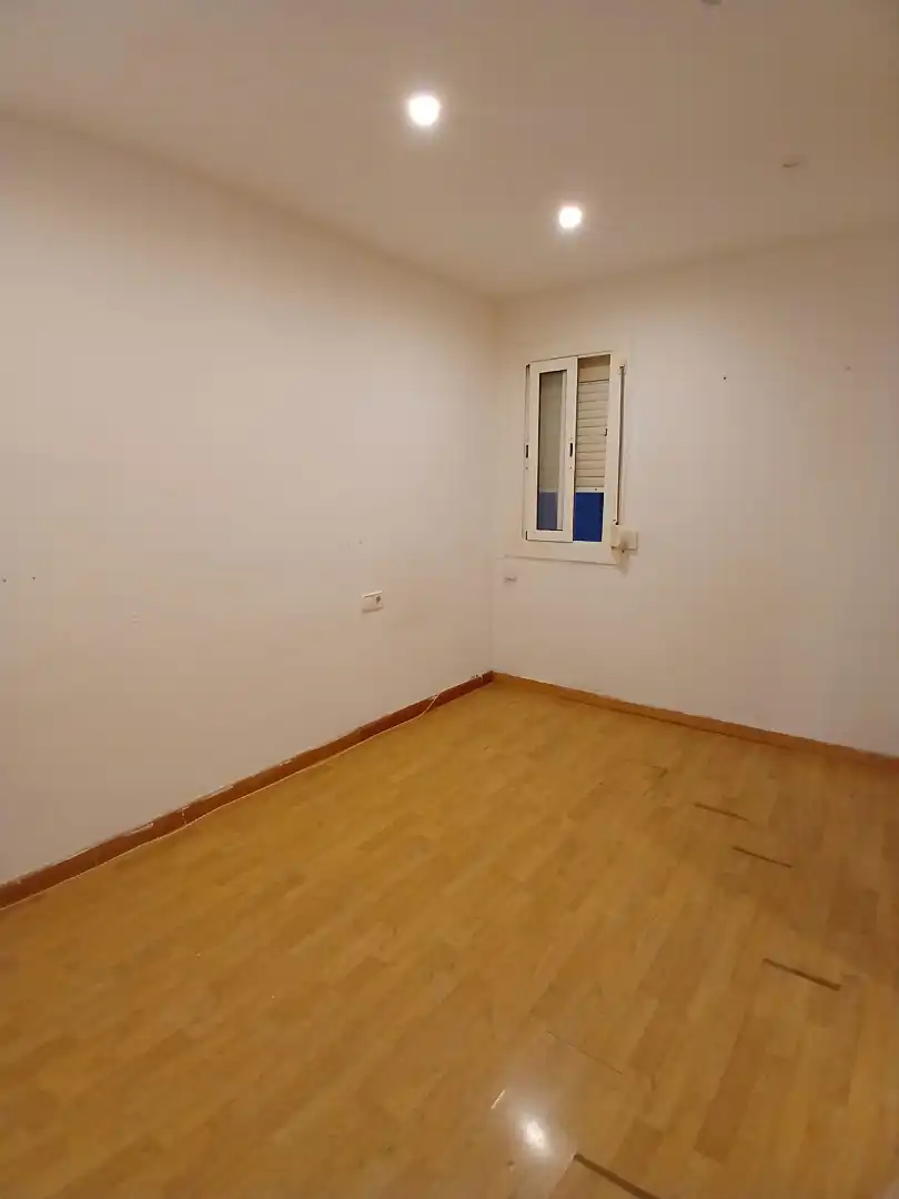 Bedroom of Flat for rent in Badalona  with Parquet flooring and Balcony