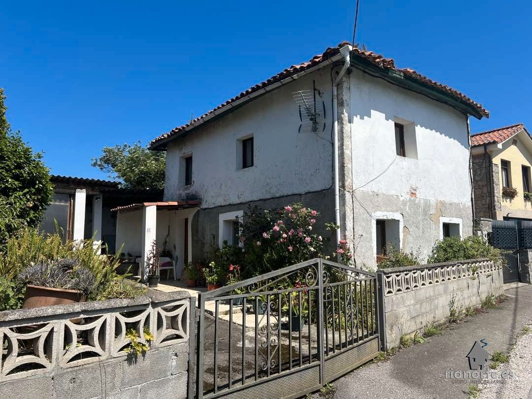 Exterior view of House or chalet for sale in Ribadesella