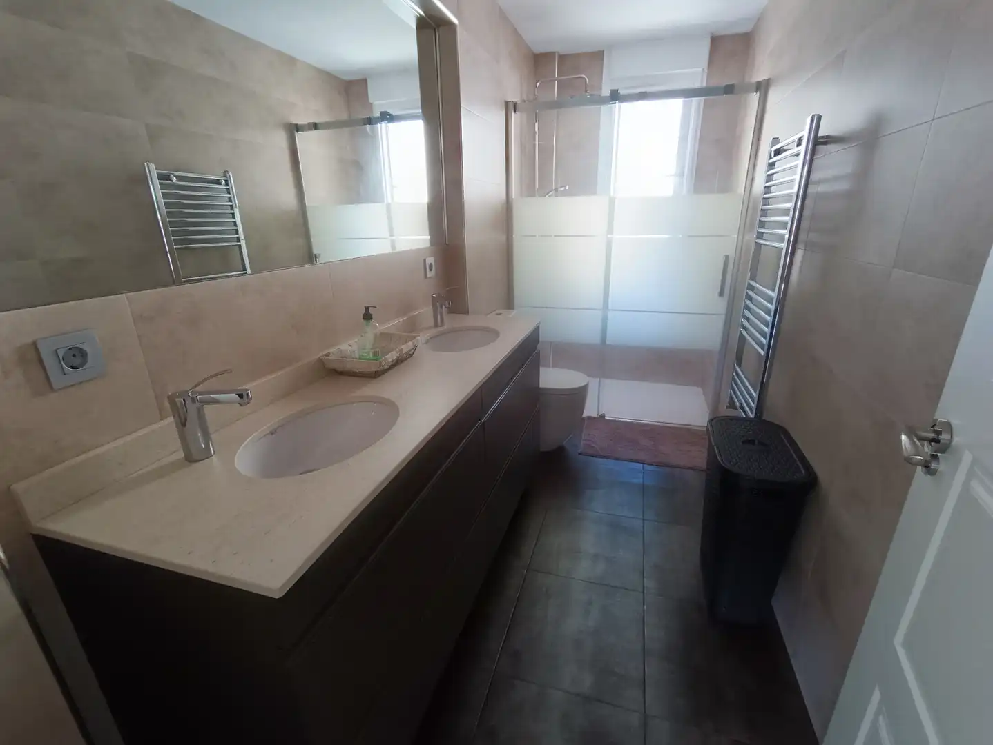 Baño de Piso de alquiler en Arrasate / Mondragón con Calefacción, Amueblado y Balcón