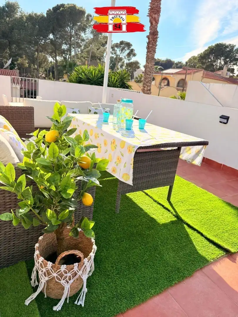 Casa o xalet en venda a Calle NARANJO, El Pinar de Campoverde