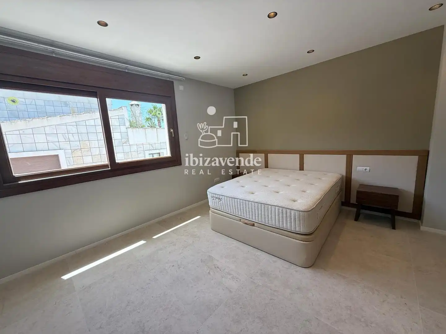 Vista exterior de Casa o xalet de lloguer en Santa Eulària des Riu amb Aire condicionat, Moblat i Alarma