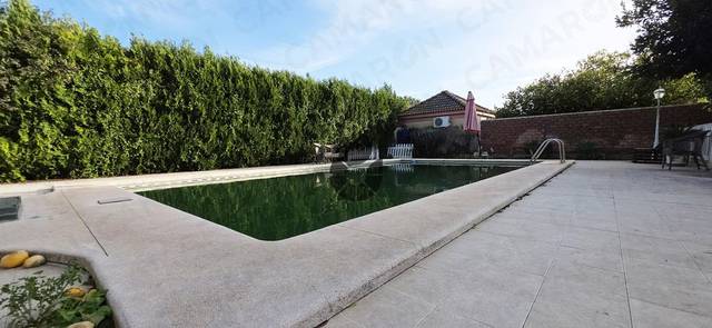 Casa-chalet en Venta en Palomares del Río