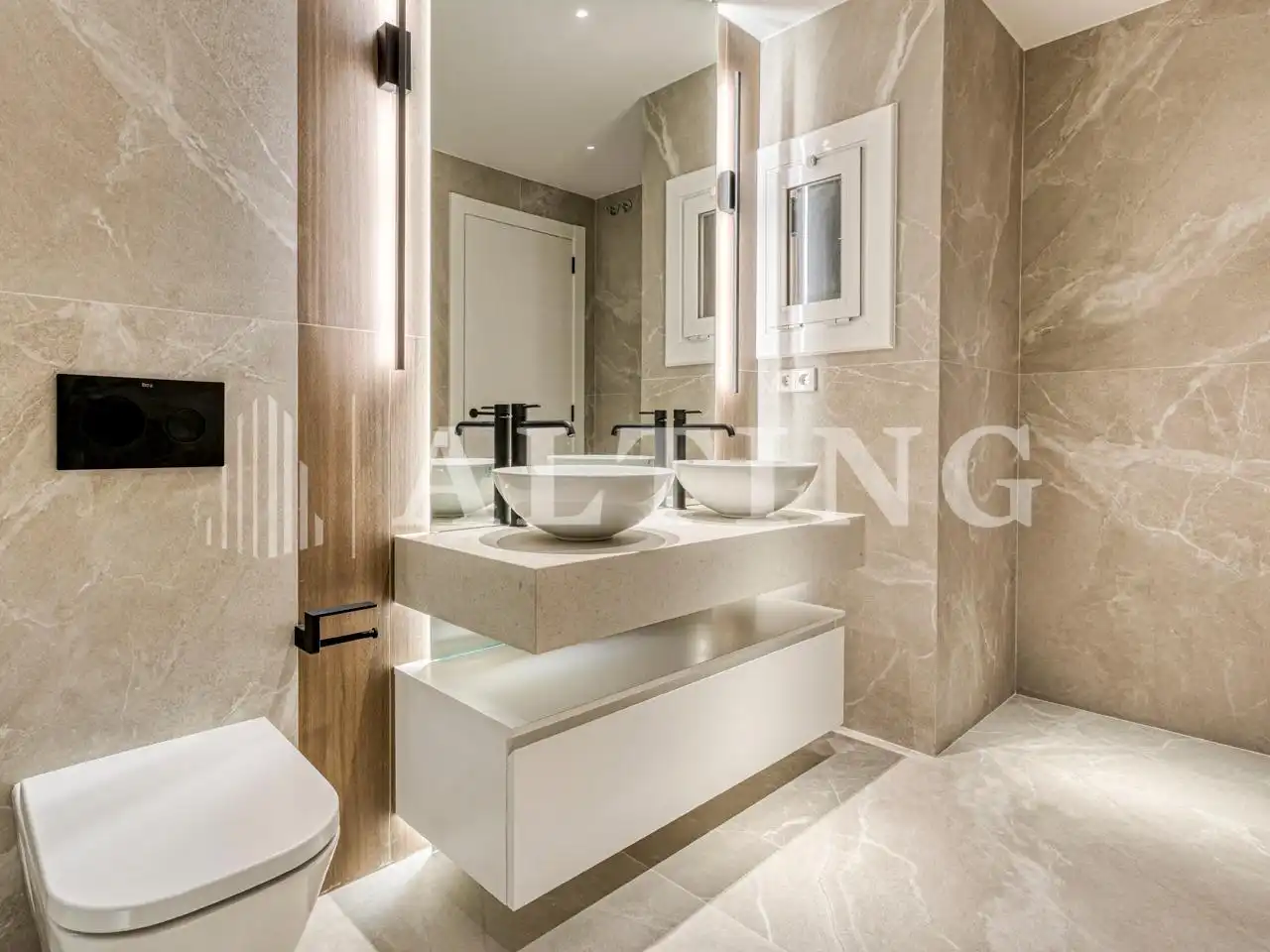 Baño de Piso de alquiler en Barcelona con Aire acondicionado, Calefacción y Parquet