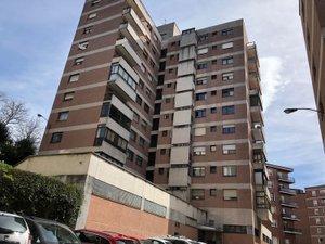 Vista exterior de Traster en venda en Bilbao 