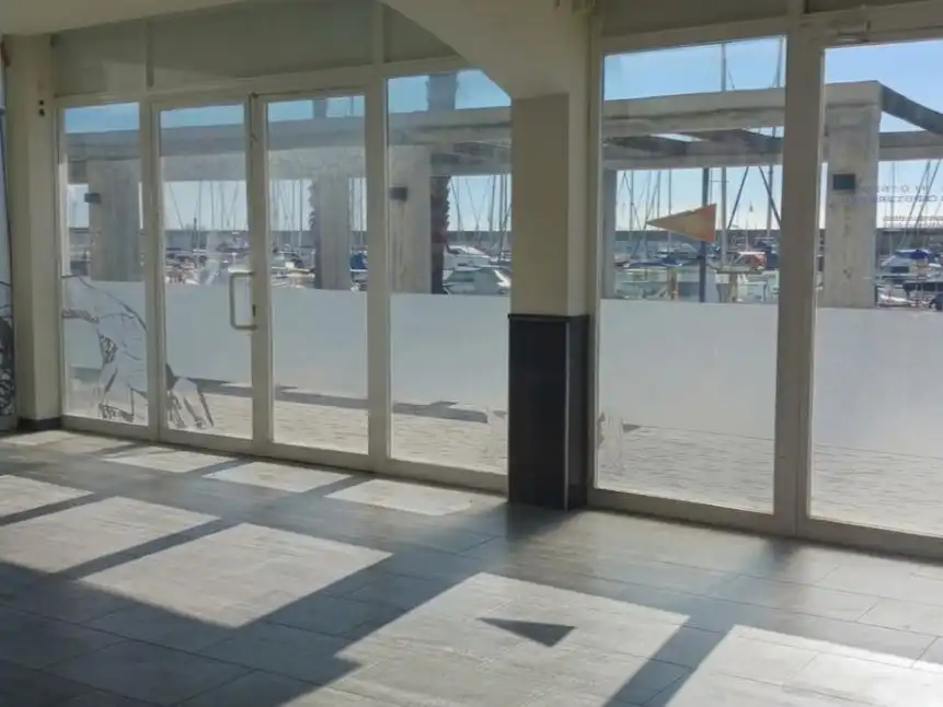 Commercial properties for rent in Torredembarra  with Terrace and Internet
