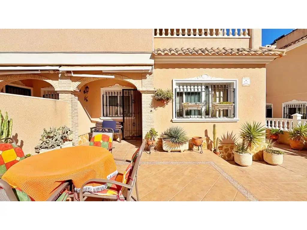 Casa adosada en venta en Calle Cuerda, Playa Flamenca