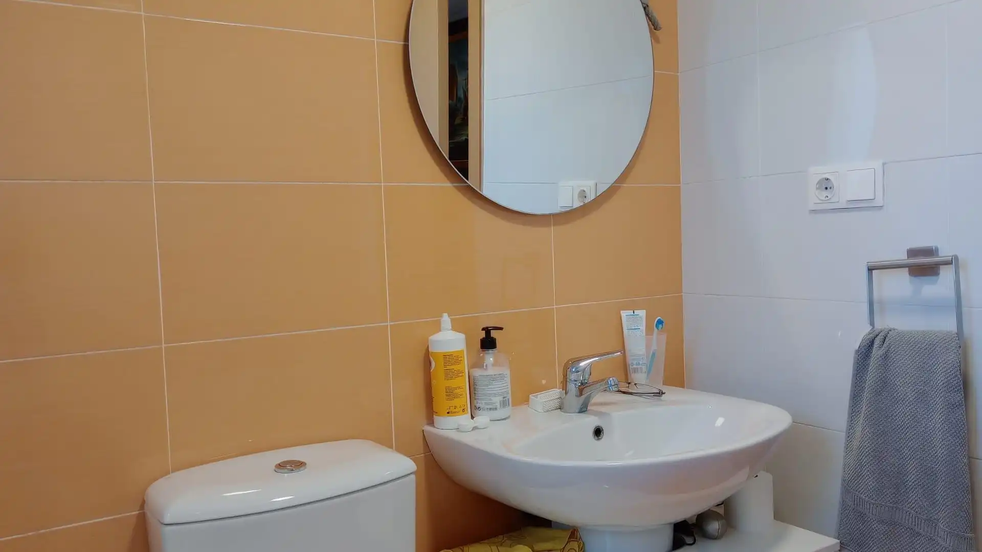 Bany de Apartament en venda en Benidorm amb Aire condicionat, Calefacció i Jardí privat