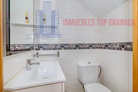 Dúplex en venta en Torre de Comares, Barrio de Zaidín