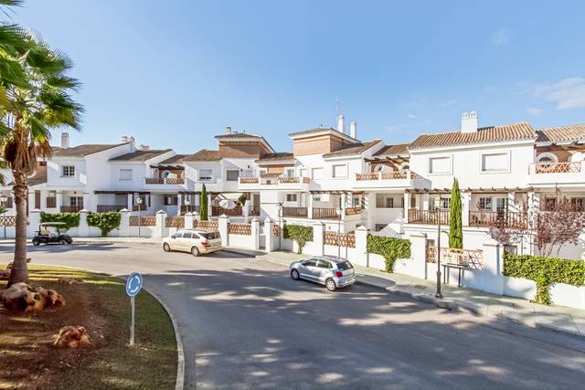 Casa adosada en Venta en Avenida General Caffarena, 2 en Buenavista - Lauro Golf